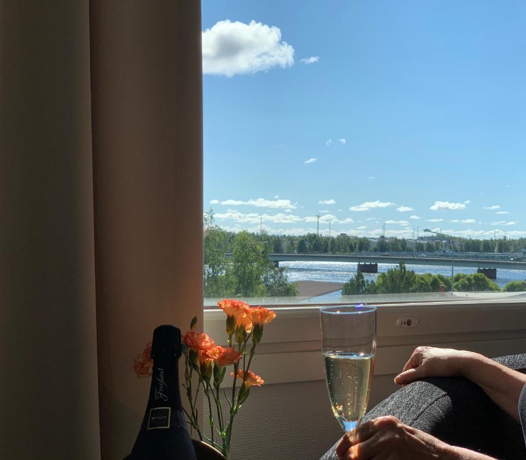 Park Hotel Tornio Buitenkant foto